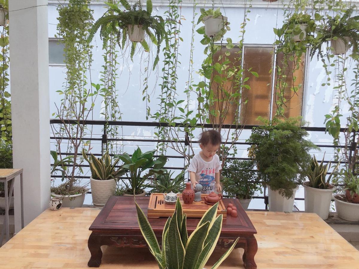 Hello Saigon Homestay Хошимин Екстериор снимка