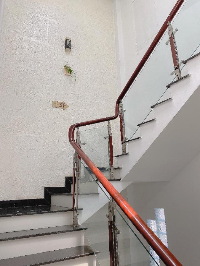 Hello Saigon Homestay Хошимин Екстериор снимка