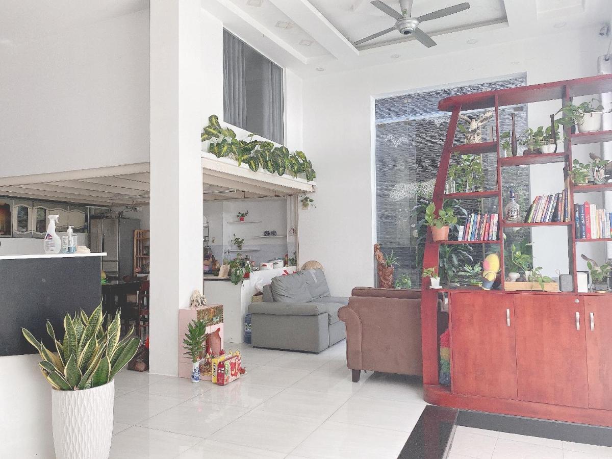 Hello Saigon Homestay Хошимин Екстериор снимка