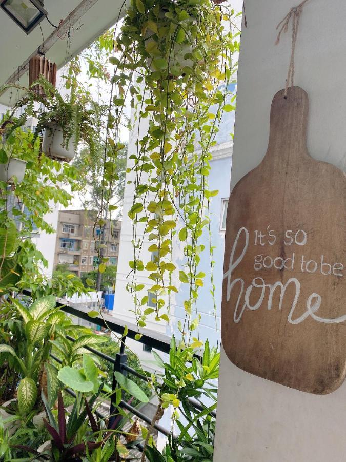 Hello Saigon Homestay Хошимин Екстериор снимка