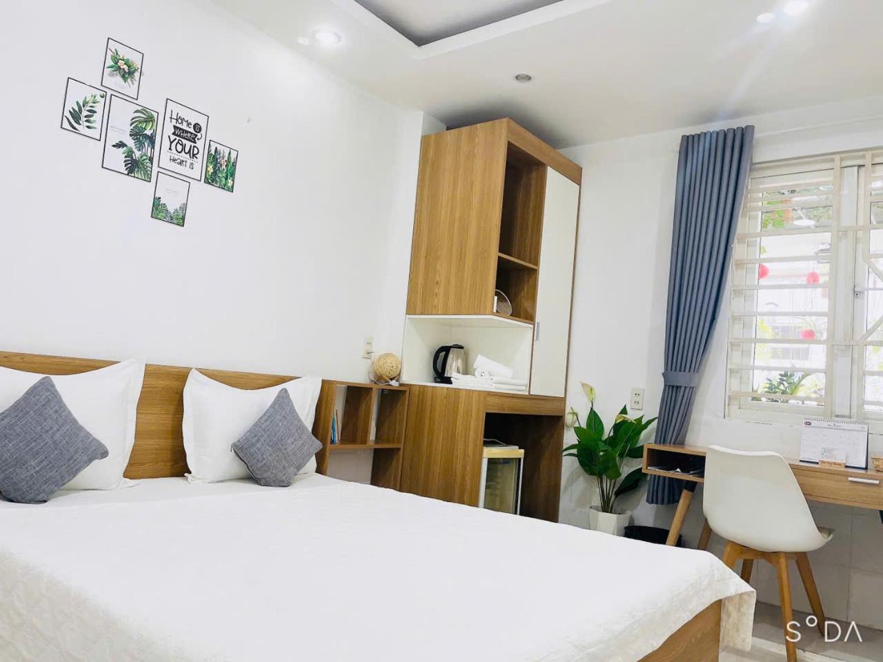 Hello Saigon Homestay Хошимин Екстериор снимка