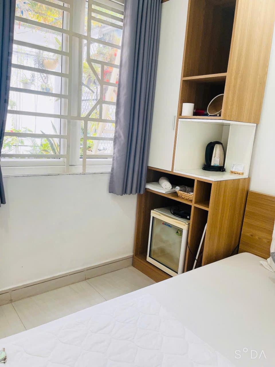 Hello Saigon Homestay Хошимин Екстериор снимка
