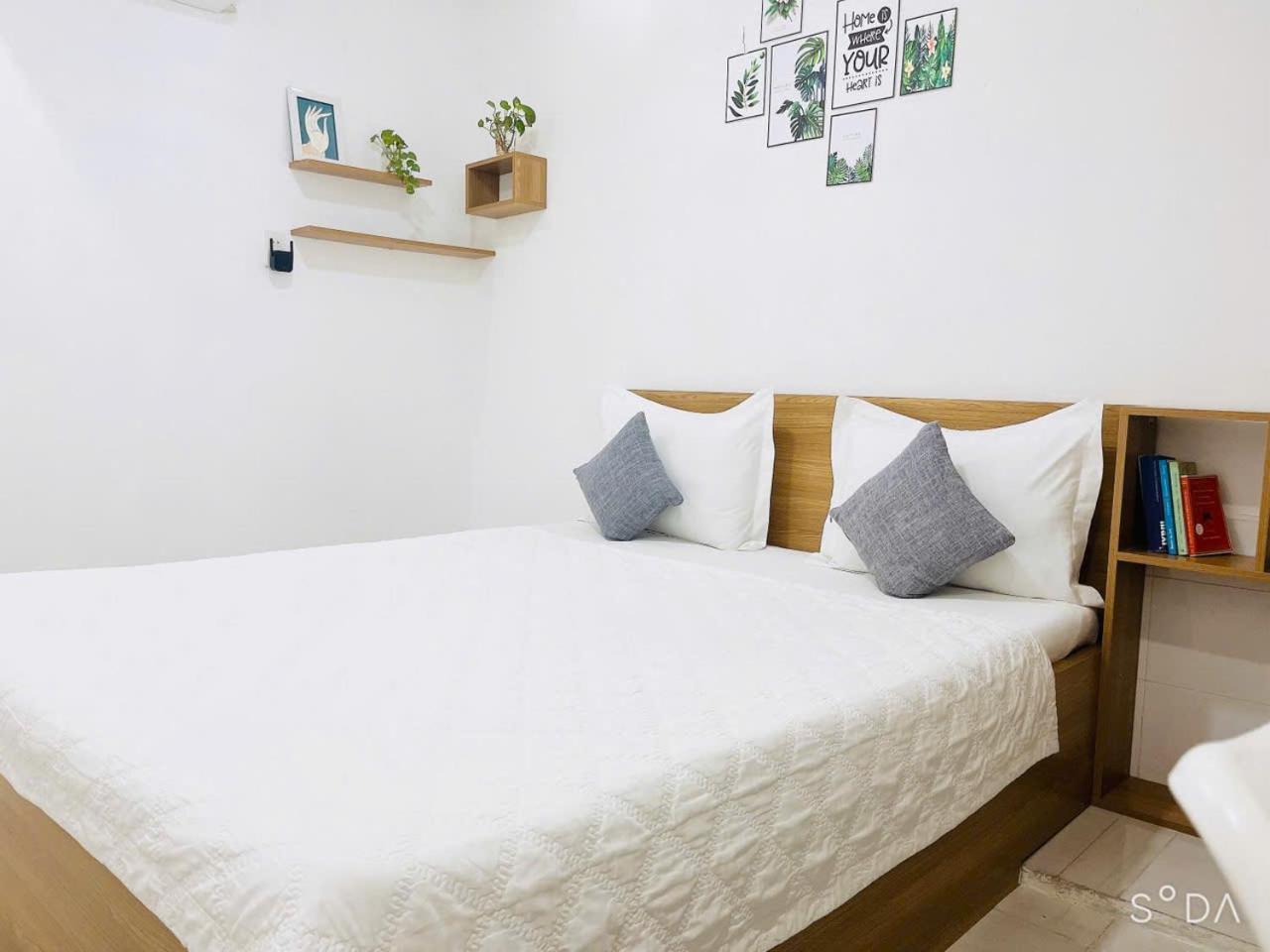 Hello Saigon Homestay Хошимин Екстериор снимка