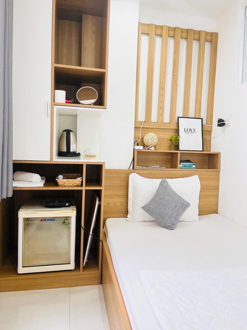 Hello Saigon Homestay Хошимин Екстериор снимка