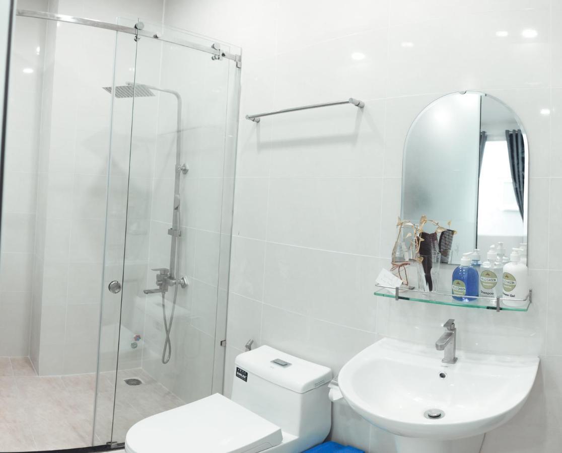 Hello Saigon Homestay Хошимин Екстериор снимка